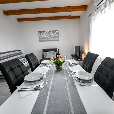 Apartments Joso * Rtina