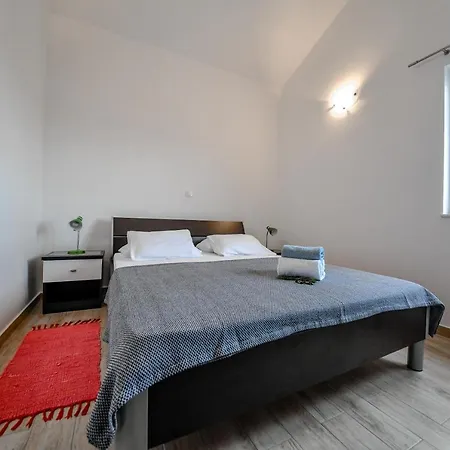 Apartments Joso Appartement *