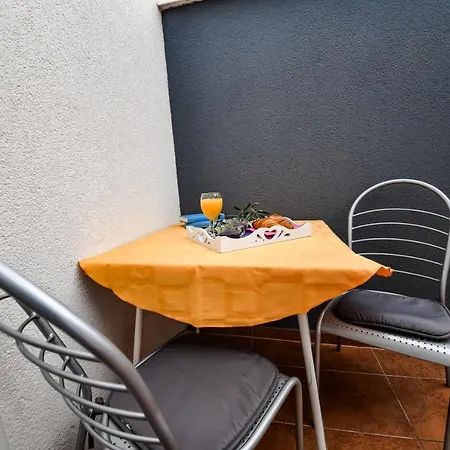 Apartments Joso Appartement *